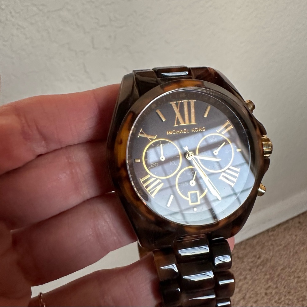Michael Kors Tortoise Shell Watch - Picture 4 of 10